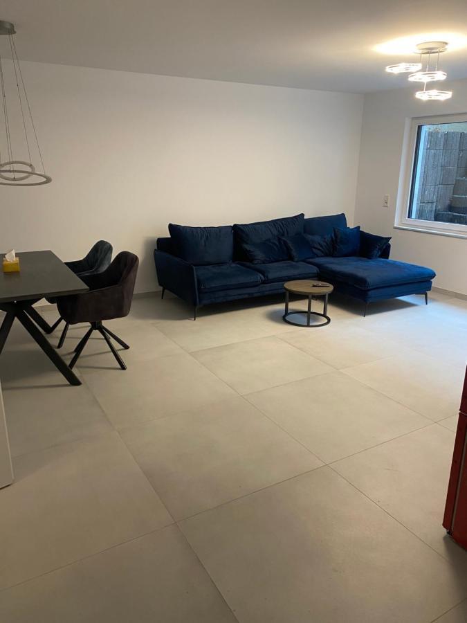 Charmante Ferienwohnung-Neubau- Taunusstein Exteriör bild